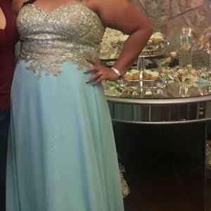 PROM DRESS